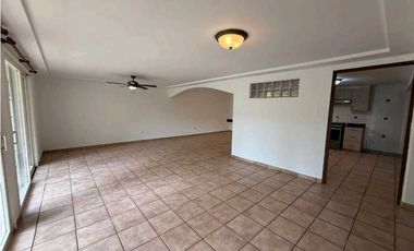 ALQUILER DE CASA EN CLAYTON 5 RECAMARAS