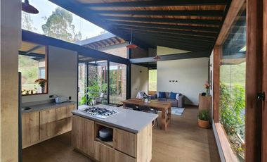 Casa para Arriendo en El Retiro