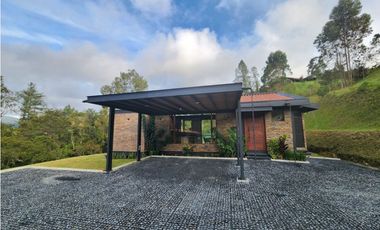 Casa para Arriendo en El Retiro