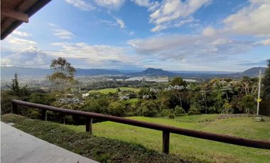 Alquiler Casa Finca vía La Ceja  La union 8824950 DL