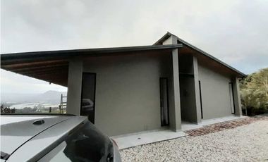 Alquiler Casa Finca vía La Ceja  La union 8824950 DL