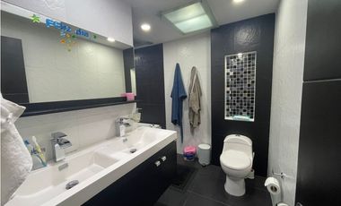 VENTA Casa Medellín, Malibu al lado de la unidad deportiva de belen  ✅