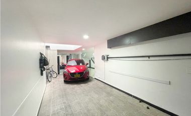 VENTA Casa Medellín, Malibu al lado de la unidad deportiva de belen  ✅