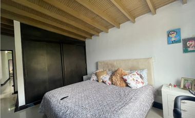 VENTA Casa Medellín, Malibu al lado de la unidad deportiva de belen  ✅