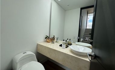 Vendo hermosa casa en macadamia