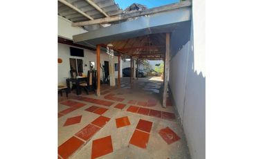 SE ARRIENDA CASA BARRIO LOS CACIQUES USO COMERCIAL