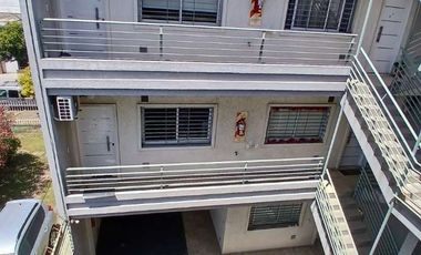 Departamento en alquiler en Isidro Casanova