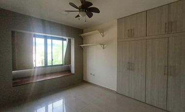 Alquiler de casa esquinera en Vía a la Costa, urbanización Portofino, GabR