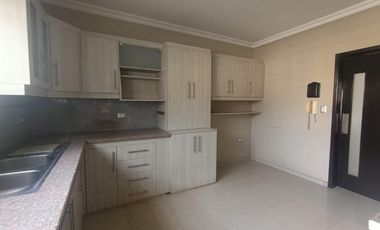 Alquiler de casa esquinera en Vía a la Costa, urbanización Portofino, GabR