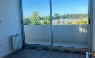 VENTA DE DEPTO 2 AMB . CANNING