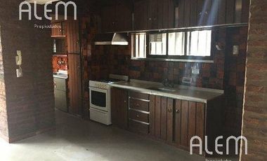 Casa de 2 dormitorios - Lomas De Zamora