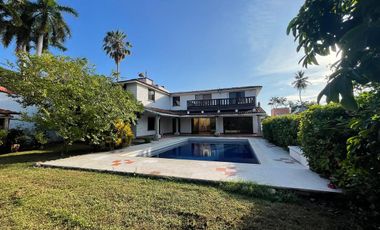 Residencia Club de Golf Ixtapa Las Alondrad