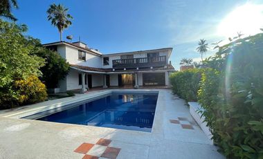 Residencia Club de Golf Ixtapa Las Alondrad