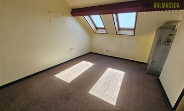 Oficina en Arriendo en Edificio Baquedano