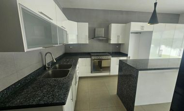 Casa en Renta La Isla Lomas de Angelopolis