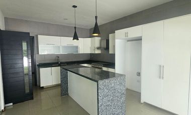 Casa en Renta La Isla Lomas de Angelopolis