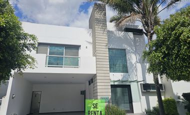 Casa en Renta La Isla Lomas de Angelopolis