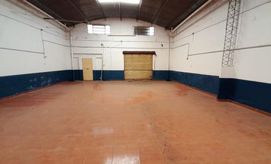 EXCEPCIONAL GALPON A LA VENTA!! TECHO PARABOLICO!! ZONA SUR!!
