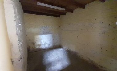 EXCEPCIONAL GALPON A LA VENTA!! TECHO PARABOLICO!! ZONA SUR!!