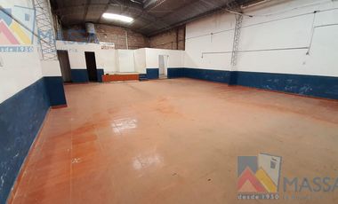 EXCEPCIONAL GALPON A LA VENTA/ALQUILER!! TECHO PARABOLICO!! ZONA SUR!!