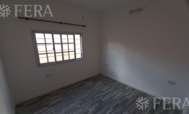 Alquiler de PH 3 ambientes con patio en Sarandi