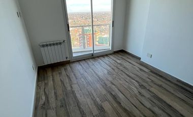 4 ambientes - 3 baños - 114 m2 - Piscina - Grupo electrogeno - 2 cocheras - Venta - A estrenar