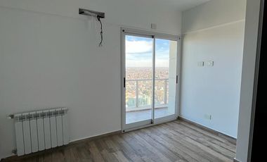 4 ambientes - 3 baños - 114 m2 - Piscina - Grupo electrogeno - 2 cocheras - Venta - A estrenar