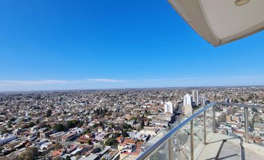 4 ambientes - 3 baños - 114 m2 - Piscina - Grupo electrogeno - 2 cocheras - Venta - A estrenar