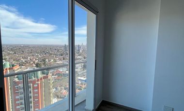 4 ambientes - 3 baños - 114 m2 - Piscina - Grupo electrogeno - 2 cocheras - Venta - A estrenar