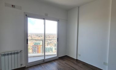 4 ambientes - 3 baños - 114 m2 - Piscina - Grupo electrogeno - 2 cocheras - Venta - A estrenar