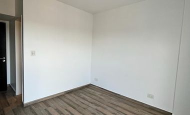 4 ambientes - 3 baños - 114 m2 - Piscina - Grupo electrogeno - 2 cocheras - Venta - A estrenar