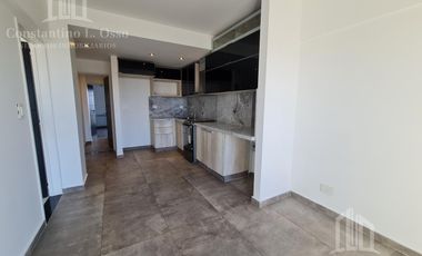 4 ambientes - 3 baños - 114 m2 - Piscina - Grupo electrogeno - 2 cocheras - Venta - A estrenar