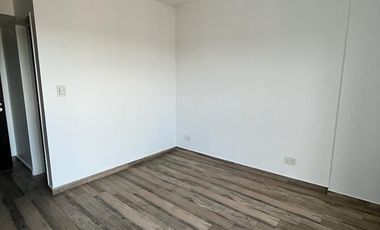 4 ambientes - 3 baños - 114 m2 - Piscina - Grupo electrogeno - 2 cocheras - Venta - A estrenar