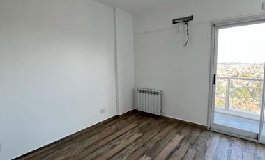 4 ambientes - 3 baños - 114 m2 - Piscina - Grupo electrogeno - 2 cocheras - Venta - A estrenar