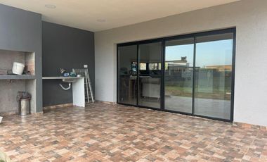 Casa en Venta - 4 AMB en El Ensueño, Ing. Maschwitz