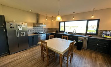 CASA EN ALQUILER EN ESTANCIA VILLA MARIA!!