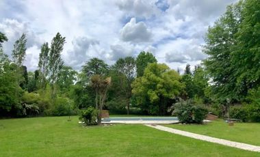 CASA EN VENTA, EN EL CLUB DE CAMPO 