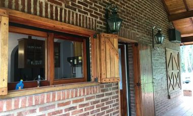 CASA EN VENTA, EN EL CLUB DE CAMPO 