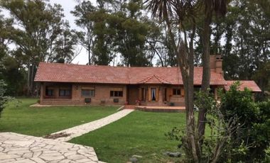 CASA EN VENTA, EN EL CLUB DE CAMPO 