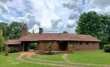 CASA EN VENTA, EN EL CLUB DE CAMPO 