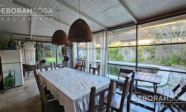 Venta de lote 1096 m2 con galpón, oficinas, vivienda, parque, quincho y piscina