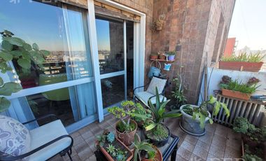 Venta de departamento de 4 ambientes con balcón en Wilde
