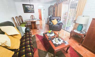 CASA A PASOS DEL METRO LA GRANJA 4D 2B