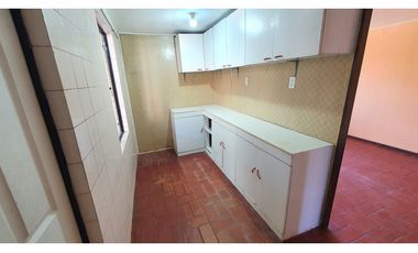 Arriendo casa 2D 1B con amplio estacionamiento en San Felipe
