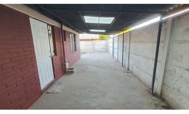 Arriendo casa 2D 1B con amplio estacionamiento en San Felipe
