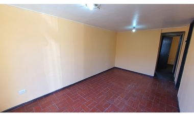 Arriendo casa 2D 1B con amplio estacionamiento en San Felipe