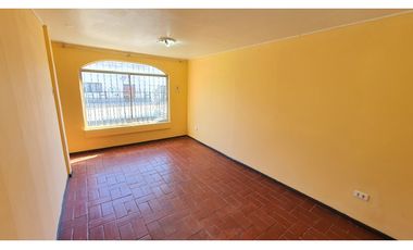 Arriendo casa 2D 1B con amplio estacionamiento en San Felipe