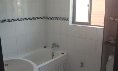 SE VENDE CASA EN DON SEBANSTIAN DE CURICO
