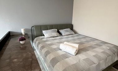 LOFT DE 2 NIVELES AMUEBLADO EN LA MODERNA