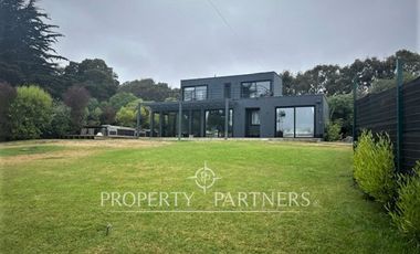 Casa mediterránea en sector Fundo La Playa